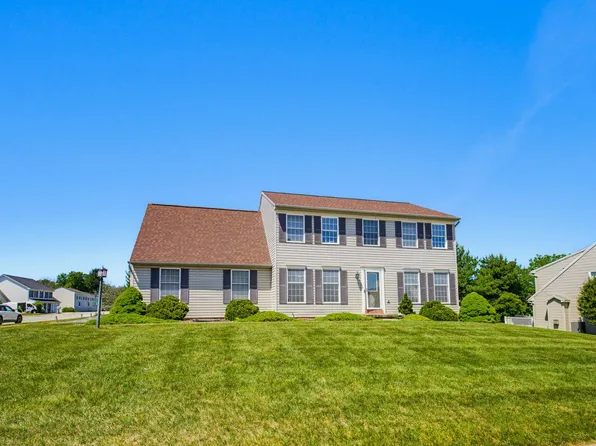 1802 Michelle Dr, York, PA 17408