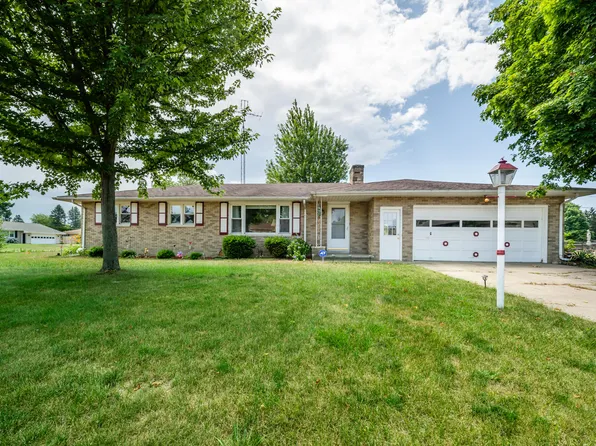 480 Kublick Dr, Benton Harbor, MI 49022