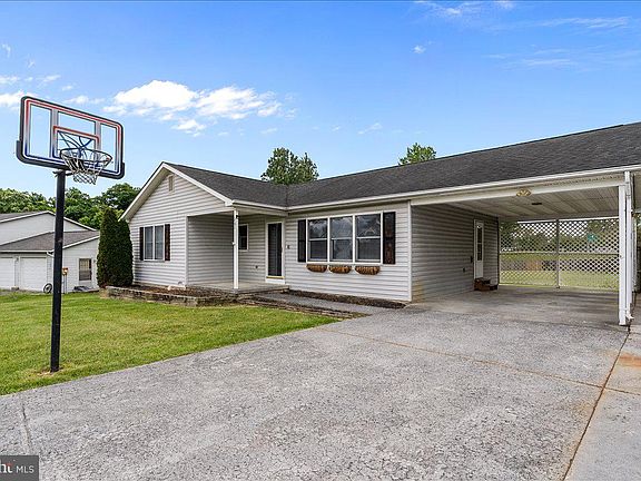 2nd image of 201 Nightingale Ave