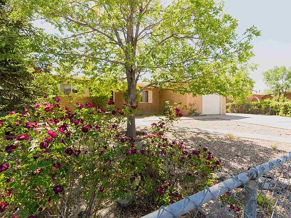 2nd image of 2888 Calle De Pinos Altos