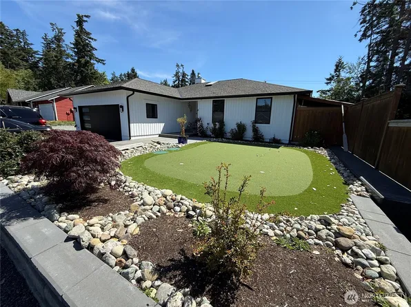 749 Commodore Lane, Camano Island, WA 98282
