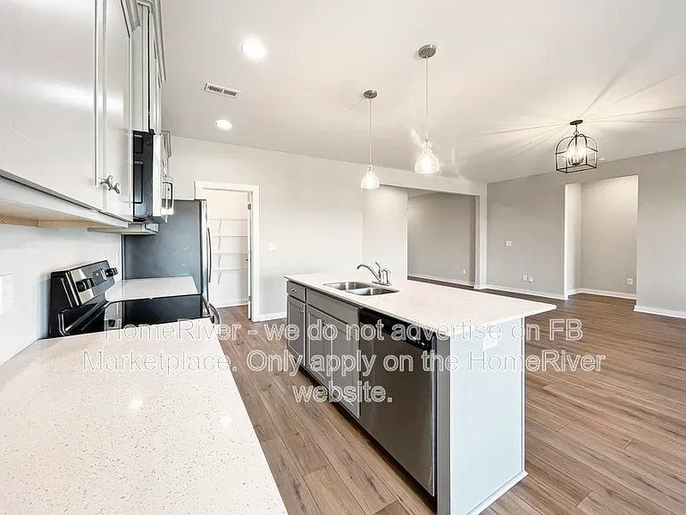 163 Lena Ln — Photo 9