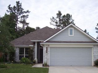 990 Northampton Dr, Conroe, TX 77303