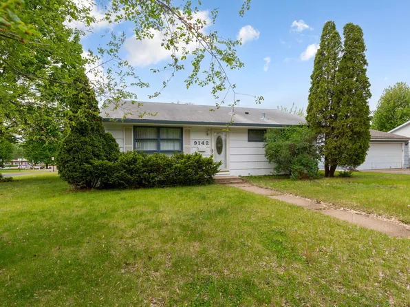 9142 1st Ave S, Bloomington, MN 55420
