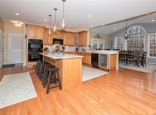 625 Coalbrook Dr, Midlothian, VA 23114