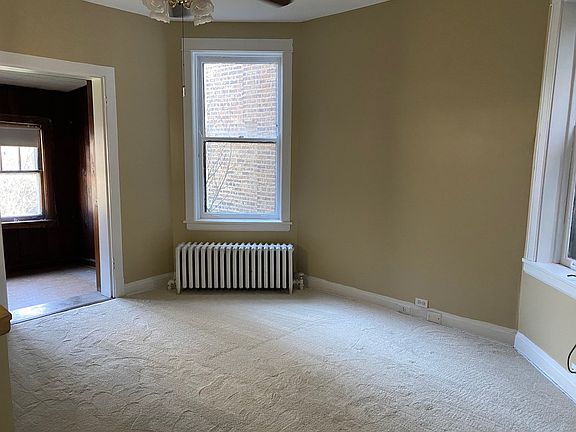 4th image of 1443 W Olive Ave