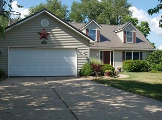 2012 Felix Pl, Plymouth, IN 46563