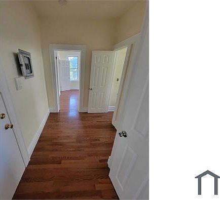 2nd image of 43 Isabella Ave