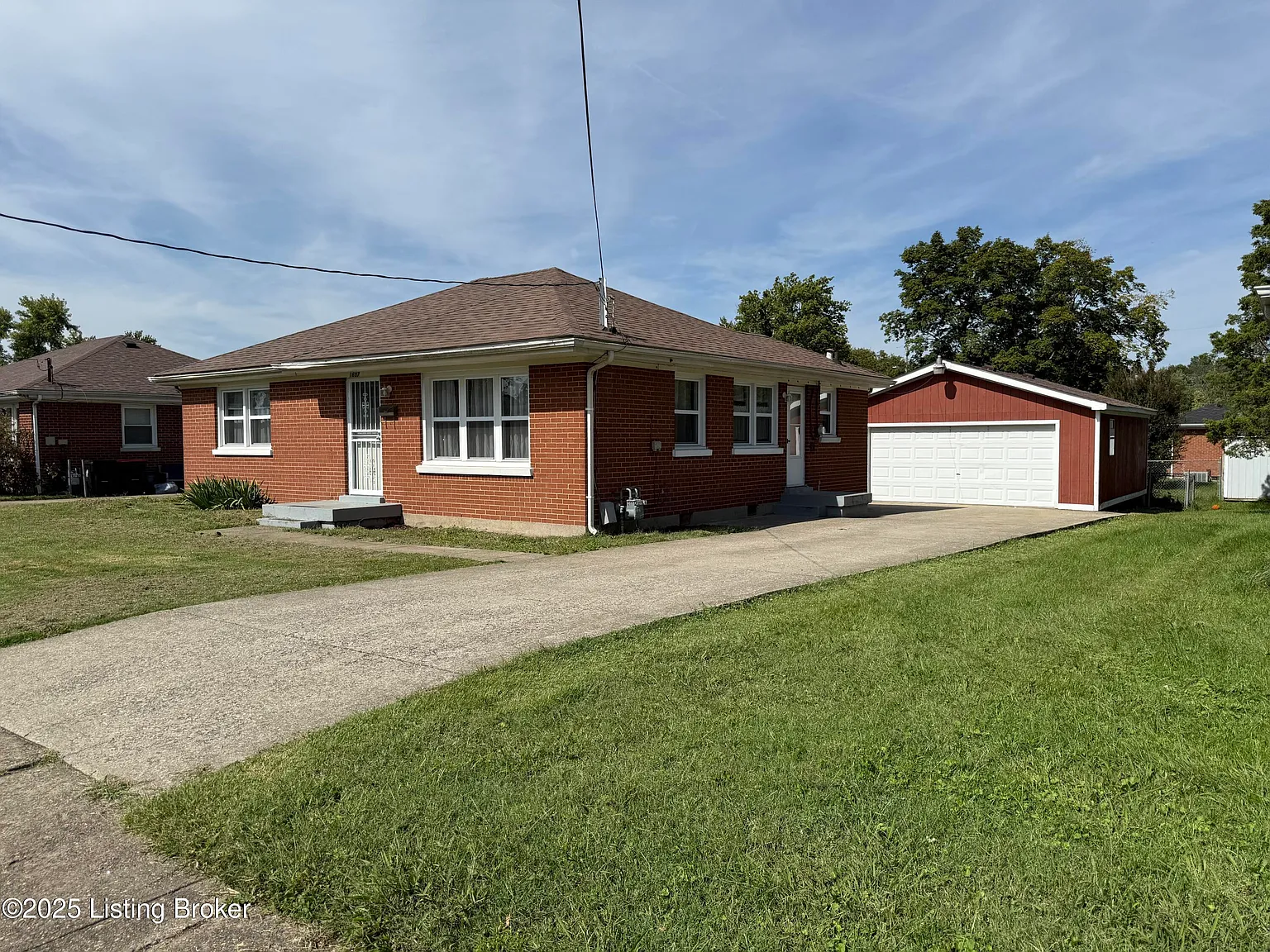 1607 Cherry Way photo 1