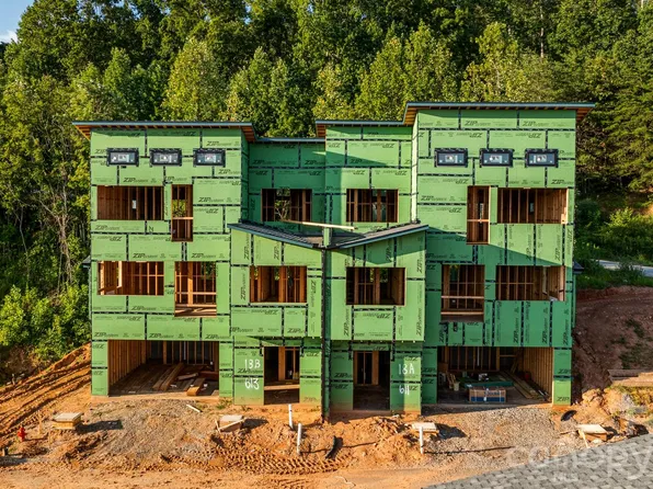 611 Storybook Villas Trl, Asheville, NC 28804