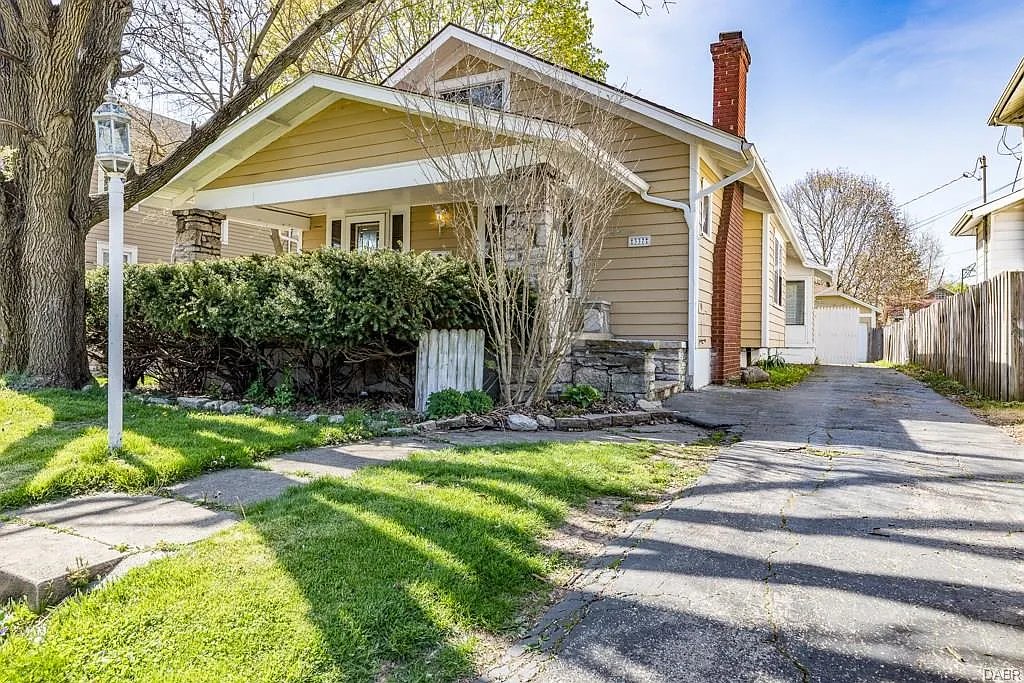 337 E Pease Ave photo 1