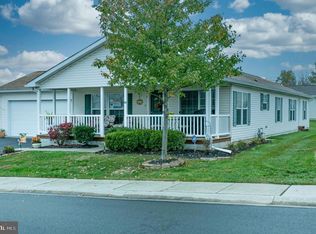 31 Dusk Dr, Douglassville, PA 19518