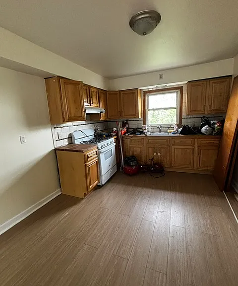 9117 Grand Ave #2 — Photo 4