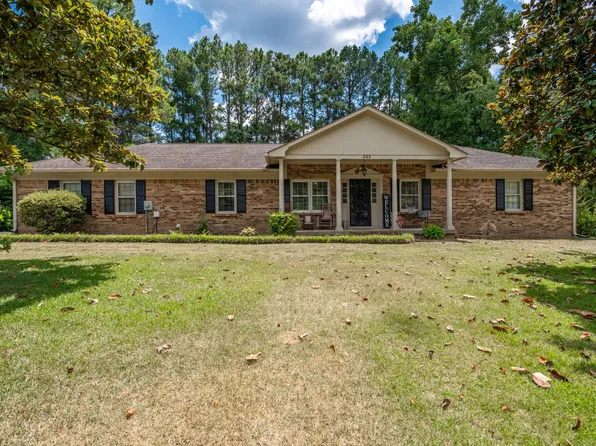 402 Formosa Dr, Columbia, TN 38401