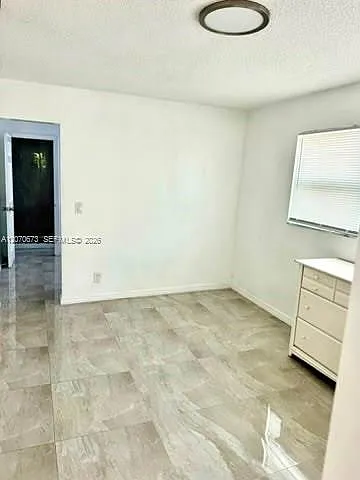 6201 SW 37th Ct #3B — Photo 4