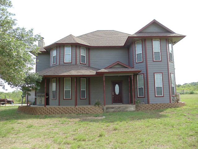 1st image of 400 Bailey Ln