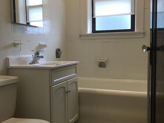 5th image of 1533 W 83rd St #1