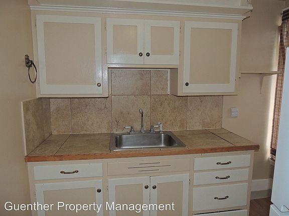 4th image of 1321 W 6th Ave APT 3