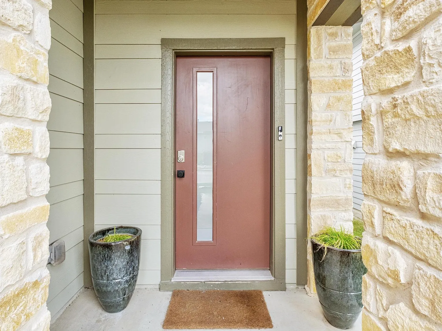 3 bed, 2.5 bath, 1795 sqft, $2,195 — Photo 4