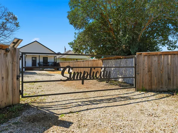 714 S 9th St, Waco, TX 76706