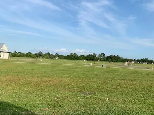 7 S Estate Dr, New Iberia, LA 70563