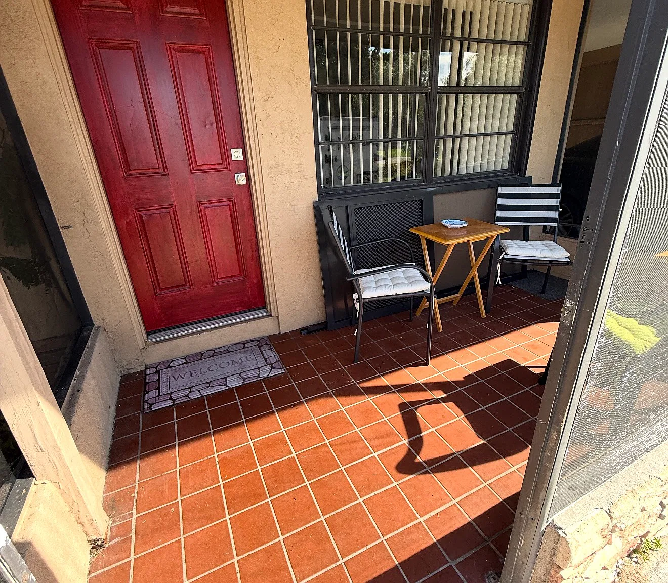 3 bed, 1150 sqft, $1,850 — Photo 3