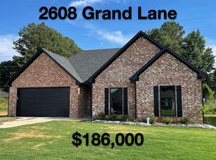 2608 Grant Ln, Paragould, AR 72450