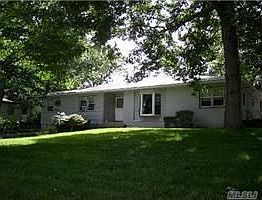 1st image of 110 S Evergreen Dr