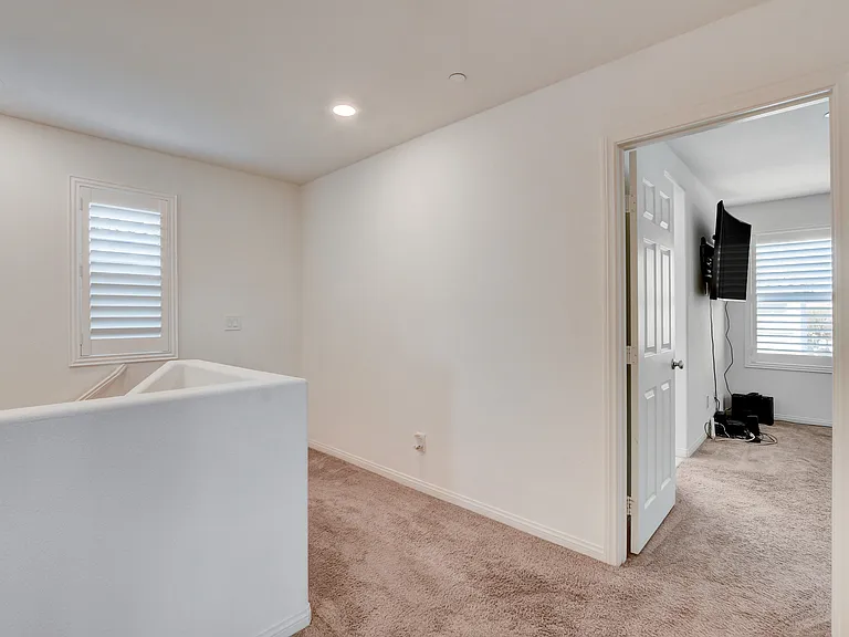 6458 Blue Ember Ave — Photo 27