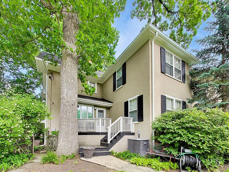 2624 Thayer St — Photo 36