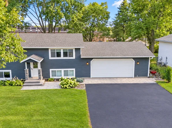 10225 99th Ave N, Maple Grove, MN 55369
