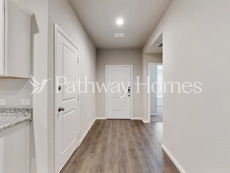 1617 Gatesville Ct — Photo 5