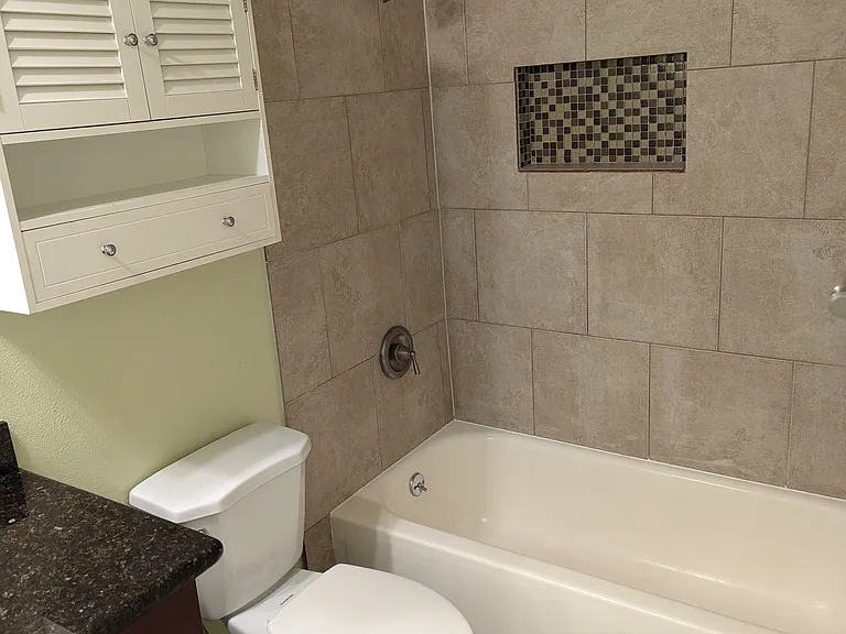 7935 Dartmoor Dr — Photo 9