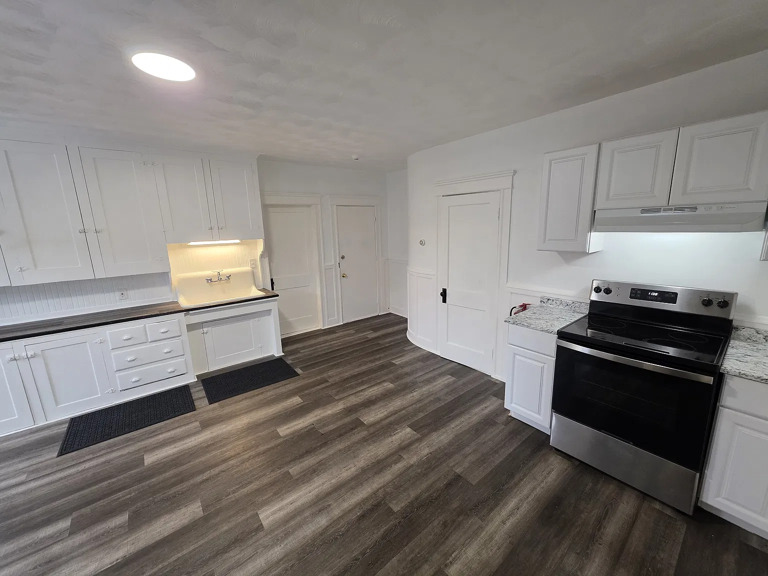  59 Sweet Ave 2ndFlr 2B/1B Spacious Hardwoods FreshPaint PetOK Laundry — Photo 3