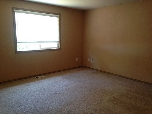 5th image of 6304 51st Pl NE
