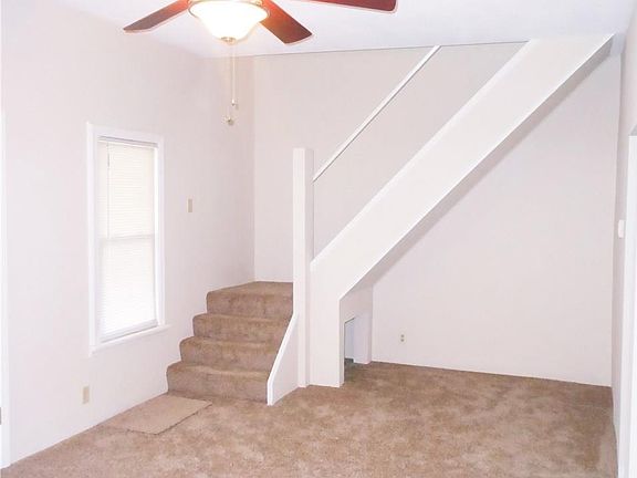 3rd image of 670 Mohawk Ave