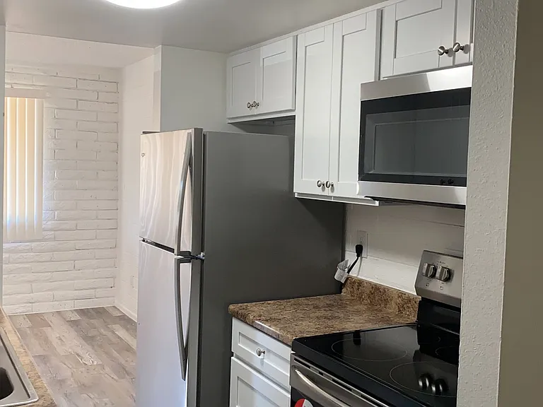 6741 N 45th Ave — Photo 20