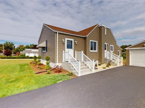 1519 Hartt Rd, Erie, PA 16505