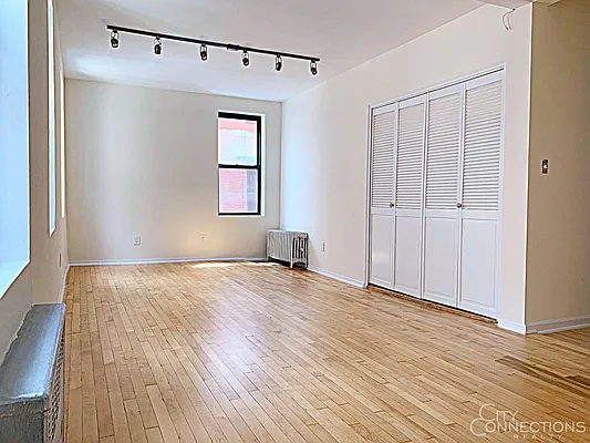 Rented by City Connections Realty | media 13