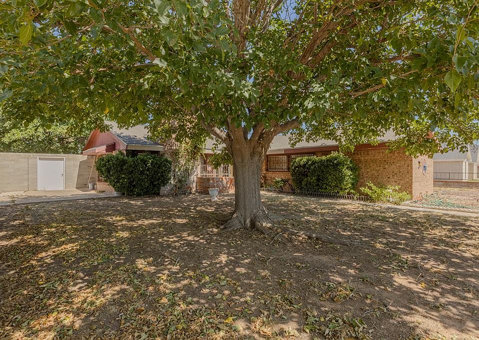 1st image of 3526 N Vega Ave