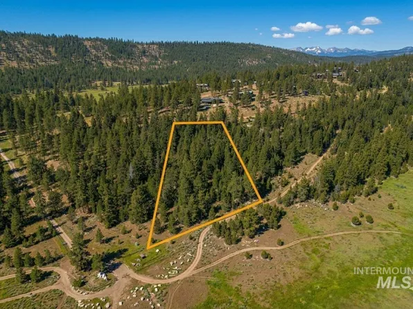 5541 Lupine Ln, McCall, ID 83638
