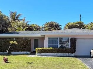 177 NE Spanish Ct, Boca Raton, FL 33432
