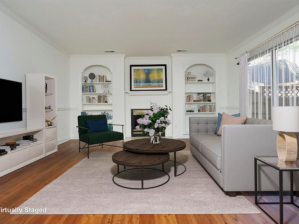 1st image of 440 Summerwalk Cir #440