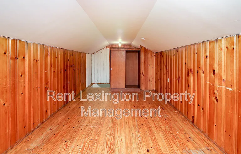 1771 Harrodsburg Rd — Photo 11