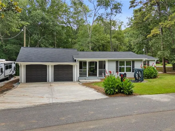 192 Hoke St, Maysville, GA 30558