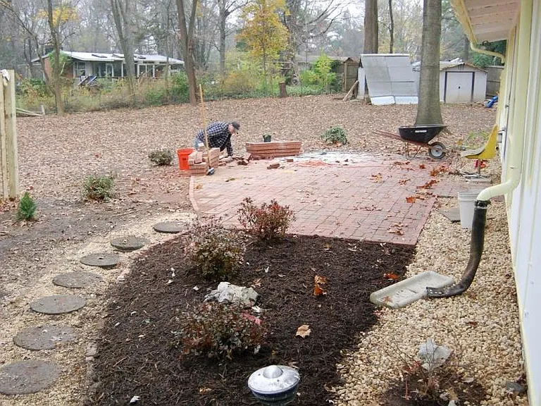 2904 Meadow View Rd — Photo 5