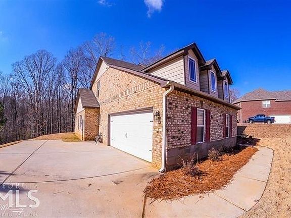 3rd image of 229 Tapestry Dr
