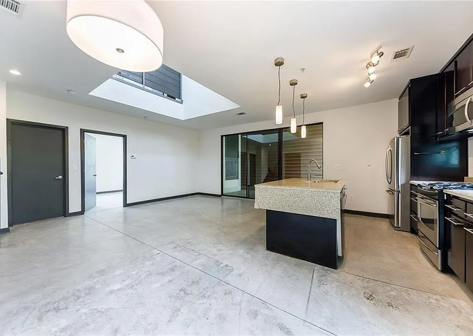 972 Dekalb Ave NE #205