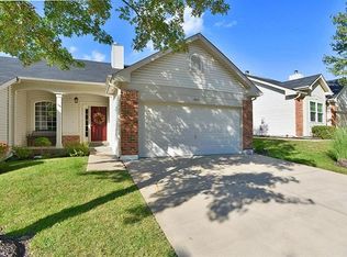 7238 Tournament Dr, Saint Louis, MO