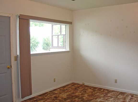 3rd image of 1033 1/2 N 22nd St